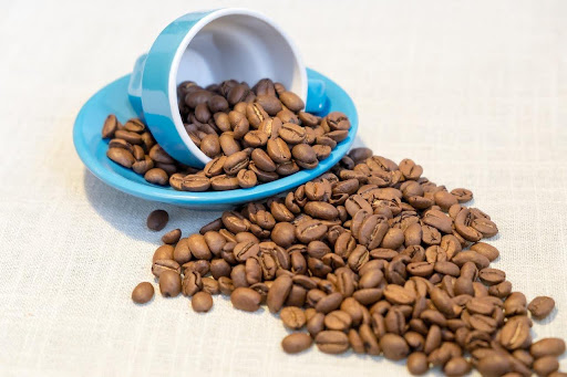 Lágy, világos pörkölésű arabica kávé